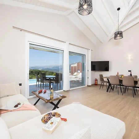 Casa Di Pietra *
